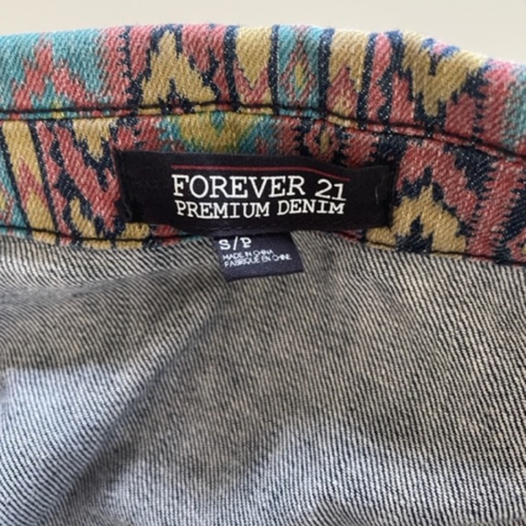 Forever 21 Premium Denim | Tribal Aztec Boho Cropped Denim Jacket Y2K Size S - Picture 11 of 12